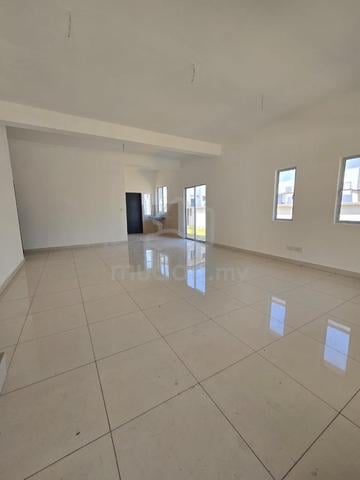 D'Cendana Bandar Tasik Kesuma Corner Unit 1