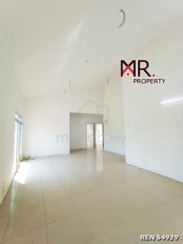 CORNER LOT Single Storey Semi-D House Bandar Puteri Jaya FOR SALE 1
