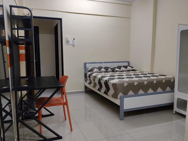 Master bedroom fully furnished unit Pelangi Indah Condominium 1