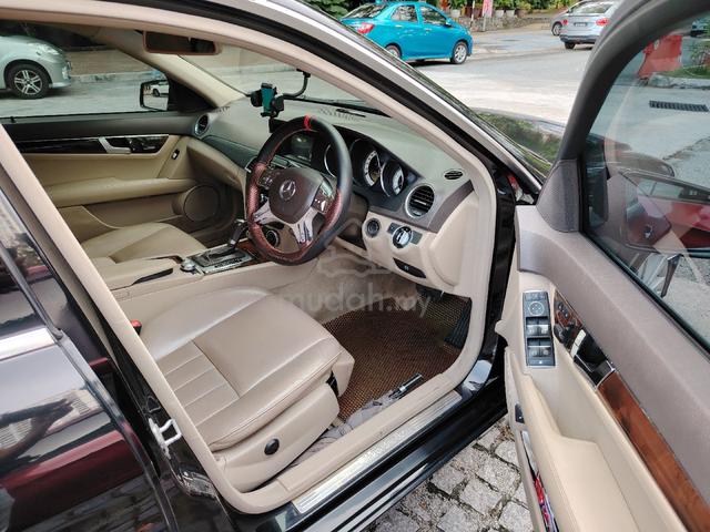 2011 Mercedes Benz C200 CGI BlueEFCY - 4