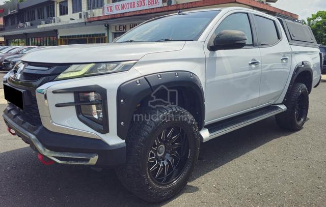 2021 Mitsubishi TRITON DC 2.4 VGT PREM (AT) (4X4) - 1