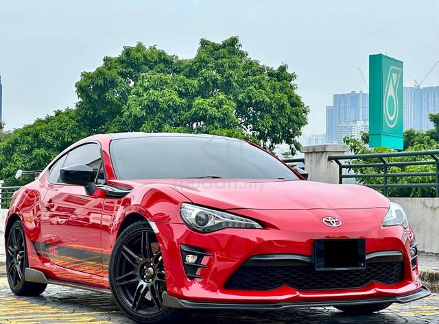 SPECIAL EDITIONš„2017 Toyota 86 2.0 GT FL BROWN - 1