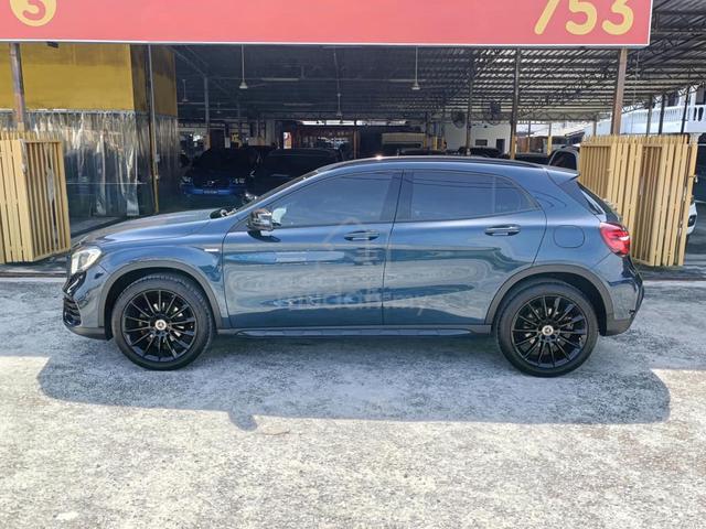 2019 Mercedes Benz GLA 200 1.6 (LOAN KEDAI/BANK/CD - 4