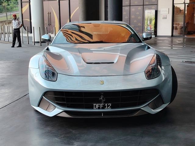 2013 Ferrari F12 BERLINETTA 6.3 (A) - 2