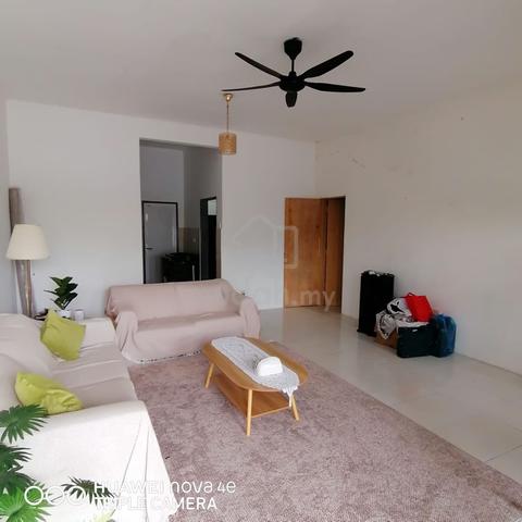 Double Storey - jalan wau kikik 19, Bandar layangkasa, pasir gudang 1
