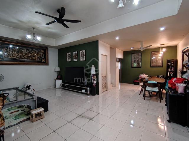 Alamesra Fasa 1 / 2 Storey Terrace / 4 rooms / Unfurnished / Likas 1