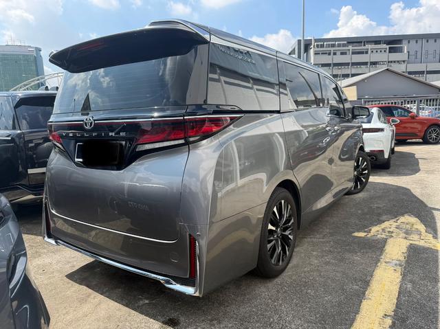 2024 Toyota VELLFIRE 2.5 Non turbo Local car - 2