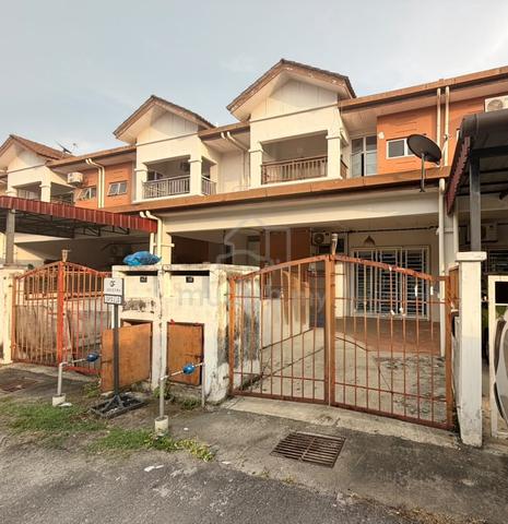 SEBELAH SEKOLAH, Townhouse Ground Floor Taman Seri Alam, Saujana Utama 1