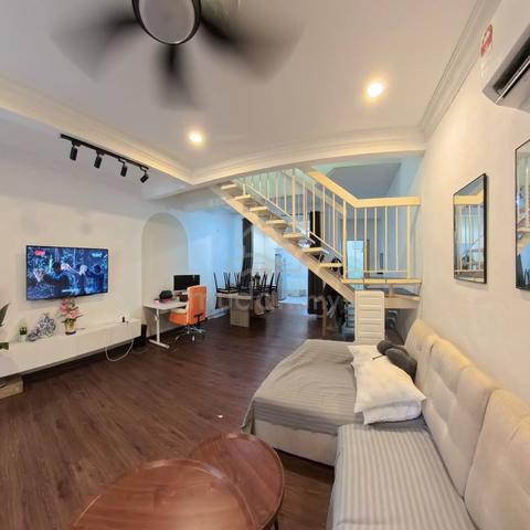 [Full Loan] Freehold Renovated Double Storey Taman Sri Gombak 1
