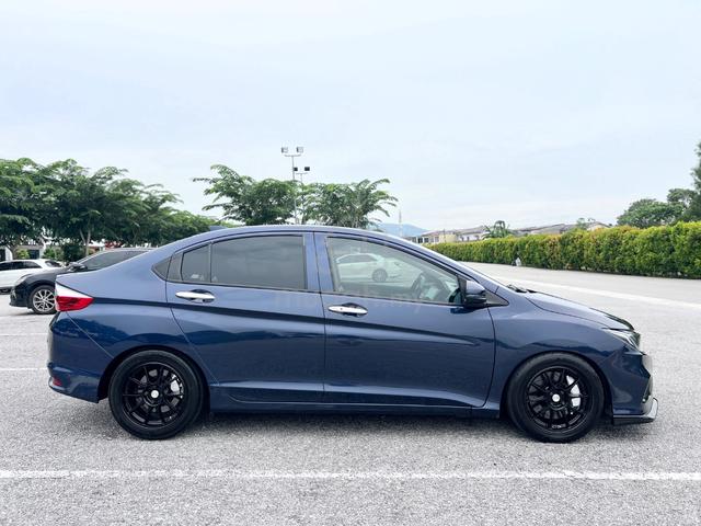 2014 Honda CITY 1.5 V Facelift GM6 (A) - 3