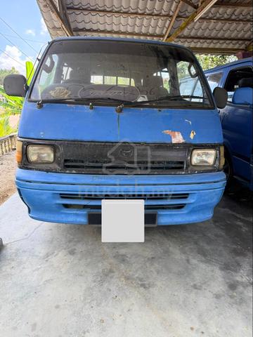 1996 Toyota HIACE 3.0 (M) - 1