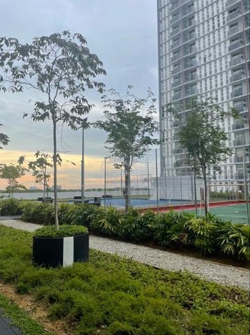 Lake Front Home Condominium 1