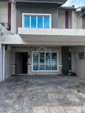 Sepang 2 Storey Terrace House for Sale @ Desa Salak Akasia 1