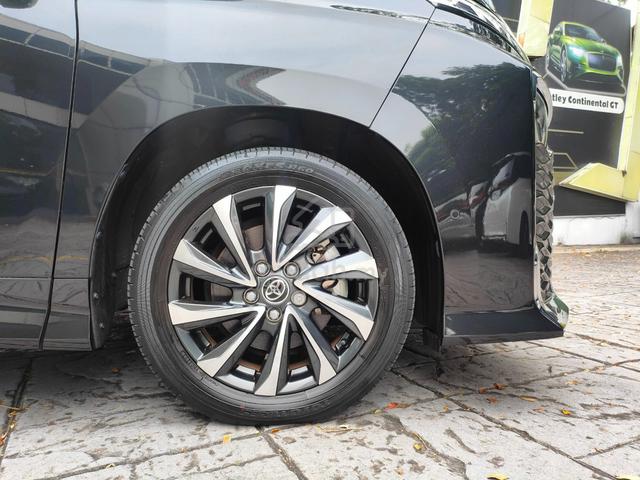 2023 Toyota VOXY 2.0 SZ (14K KM) HIGH SPEC - OFFER - 4