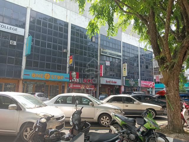 Shop office pusat Bandar melawati 1