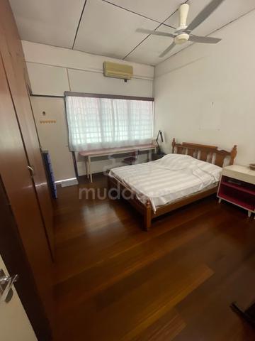 Island Glades Double Story Semi Detached House 1