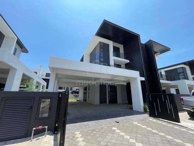 Lume Homes / Super Semi-D / Gated / Low Density / Kolombong / KK 1