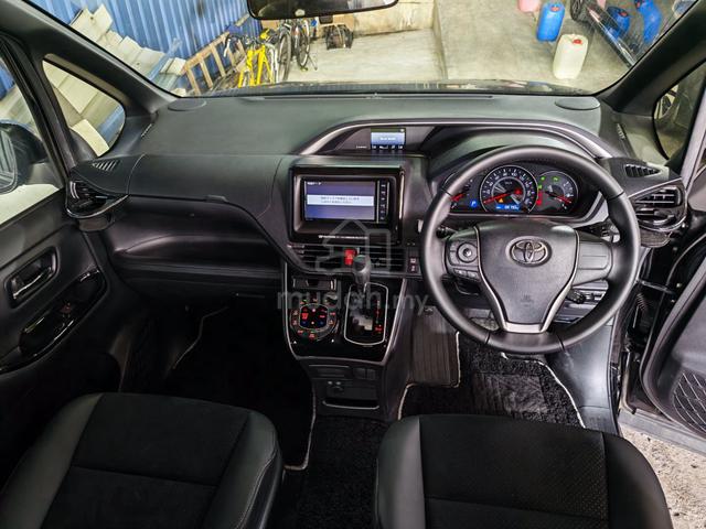 RECOND Toyota VOXY 2.0 ZS KIRAMEKI III 💥HIGH LOAN - 5