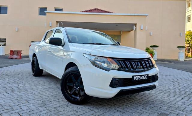 2019 Mitsubishi TRITON 2.5 QUEST 4x2 (M) - 1