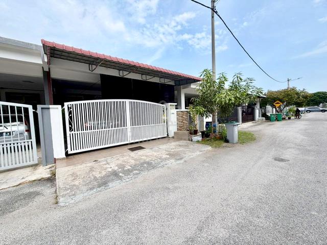 Renovated Teres Setingkat Taman Tanjung Minyak Perdana Melaka 1