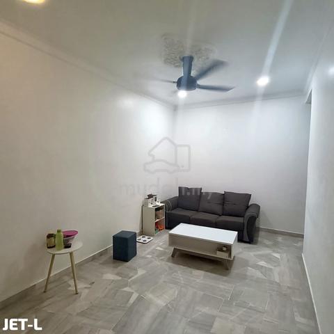 Renovated Lorong Bendahara Klang Single Storey House 20x70 For Sale 1