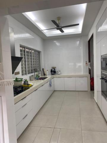 Bandar kinrara freehold semi detached corner house 1
