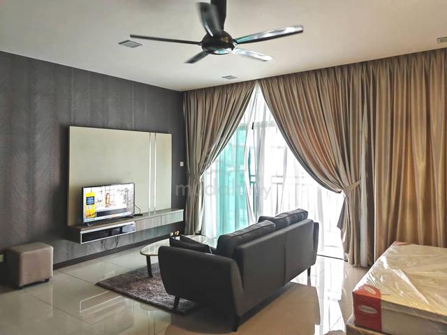 Molek Regency 1