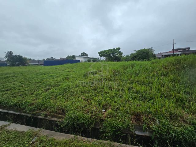 Bungalow Land Taman Sri Manickavasagam Bandar Ricnhing semenyih 1