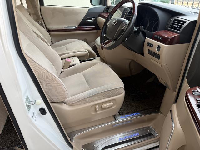 Toyota ALPHARD 2.4 7seater - 3