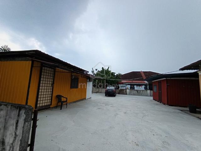 Bilik sewa lelaki , Bukit Kuang 1