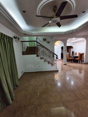 Freehold End lot USJ 4 2 storey terrace Subang Jaya 5