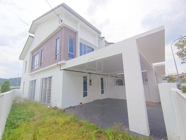 OPEN FACING ENDLOT 2 Storey Terrace Tiara Sendayan 1