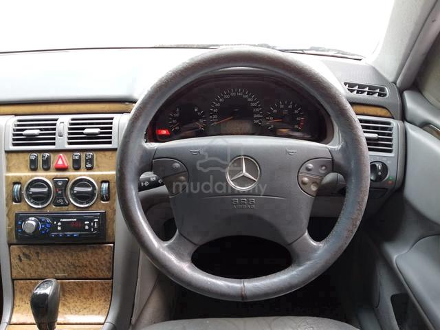 2000 Mercedes Benz E240 (A) Avantgarde - 5
