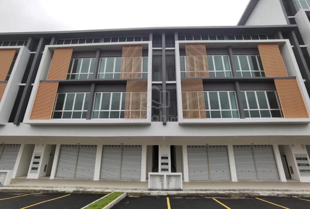 Rawang Tasik Puteri Brand New 3 Storey Shoplot For Rent 1