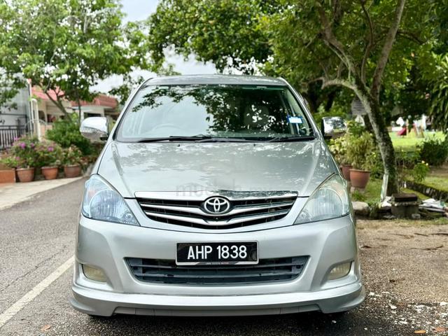 ON THE ROAD 2011 Toyota INNOVA 2.0 G (A) - 3