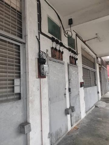 Ulu Tiram Jln Mutiara Ground Floor shop 1