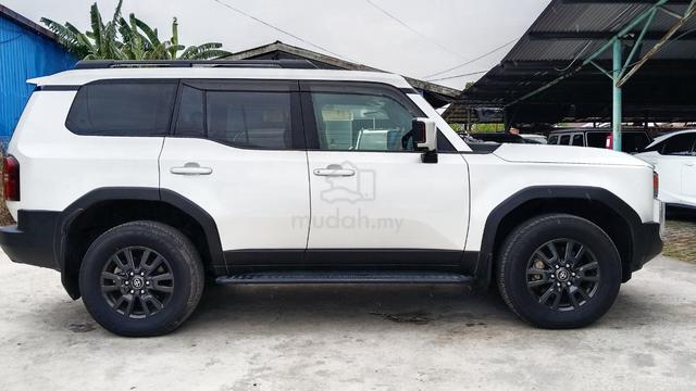 2025 Toyota LandCruiser PRADO GDJ250 2.8 VX 7 Seat - 4