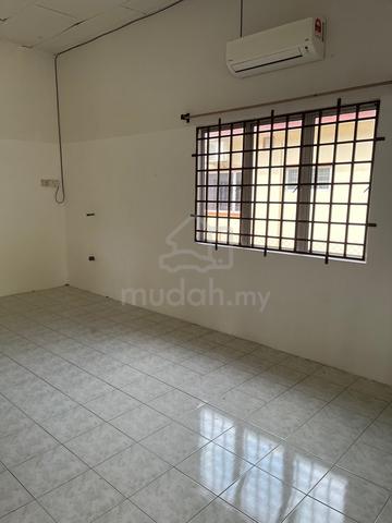 Kampung Tersusun , Kg Boyan House for rent 1