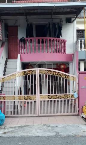 Room for rent TAMAN Sri Muda Seksyen 25 1