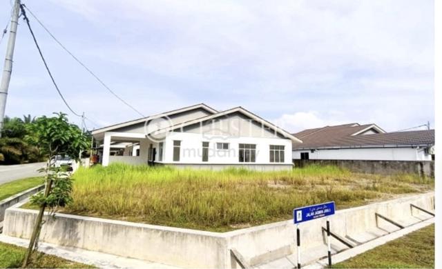 Pahang Triang Leasehold Semi-Detached House For Sale 1