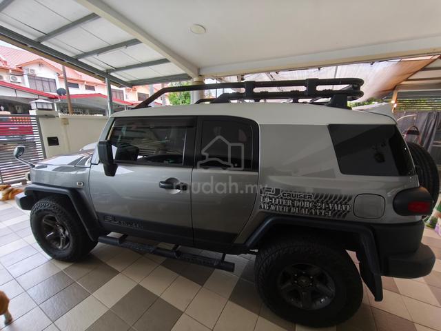 2011 Toyota FJ 4.0 CRUISER (A) - 2
