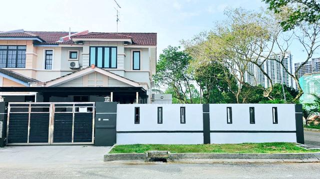 Bukit Indah  1