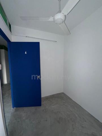 Bilik Sewa/Room For Rent 1