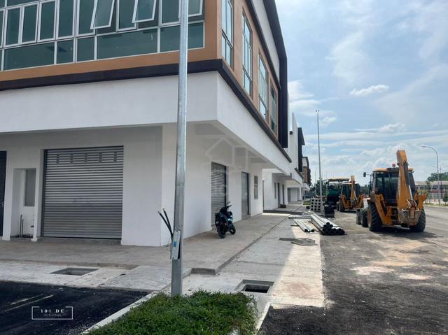 Limited Unit!! Double Storey CORNER Shoplot@ Jenjarom Scientex 1