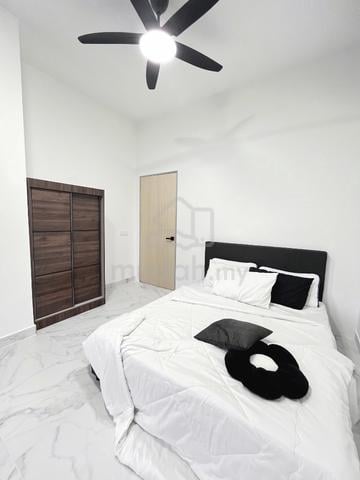 BALCONY ROOM at Ipoh Garden East for Rent 1