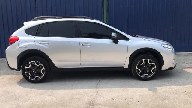 2015 Subaru XV 2.0 SPORT (loan kedai) - 4