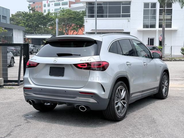 2021 Mercedes Benz GLA35 AMG 2.0 4MATIC FULL SPEC - 4