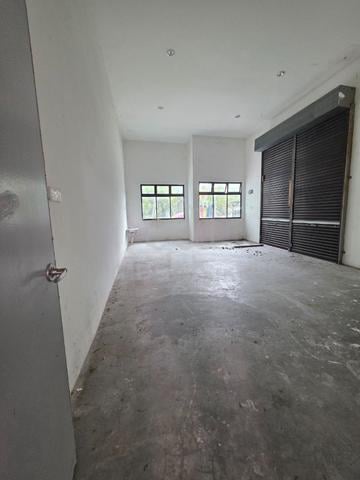 Bukit indah apartment ground floor shoplot for sales market cheapest 1