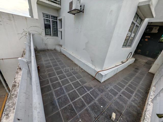 Pearl Avenue 1
