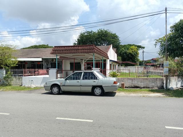 1 storey Corner Terraced House For Sale Teluk Pulai 1